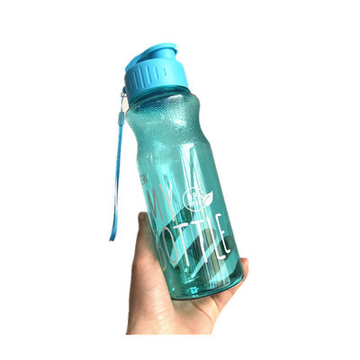 Voyage autonome 500 ml bouteille d'eau sans BPA avec bouchon étanche et matériau transparent