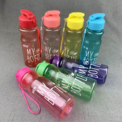 Voyage autonome 500 ml bouteille d'eau sans BPA avec bouchon étanche et matériau transparent