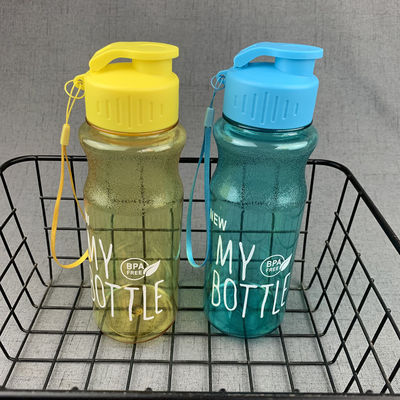 10 couleurs Unisexe École classique Bouteilles d'eau en plastique clair pour le camping PC Gradient