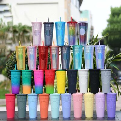 Coupes à boire en diamant réutilisables 24 oz, multi-couleurs en noir, avec couvercle et paille