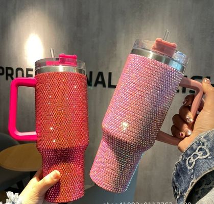 Bouteille d'eau en acier inoxydable en 40 oz incrustée de diamants