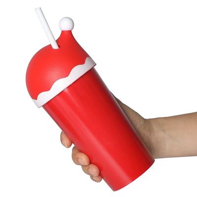 Coupe de Noël 20 oz avec couvercle et paille