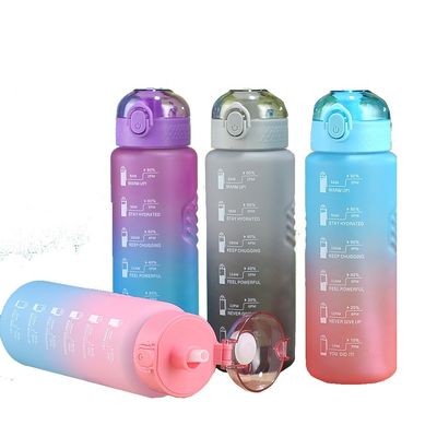 Donnez l'échantillon 1L plastique BPA libre Sport Gym bouteille d'eau avec marqueur de temps et paille