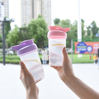 Coupe d'eau pour enfants 300 ml Coupe de shaking en plastique pour activités de plein air Coupe portable de randonnée