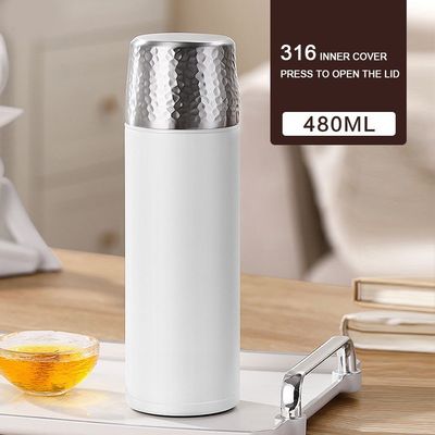 Bouteille d'eau isolée sous vide en acier inoxydable avec filtre à thé Excellente isolation