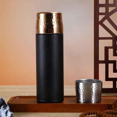 Coupe droite 316 en acier inoxydable couvercle à ressort bouteille thermos de thé portable avec filtre à thé