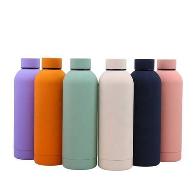 Bouteille en acier inoxydable isolée 500 ml Capacité avec isolation de 12 à 24 heures