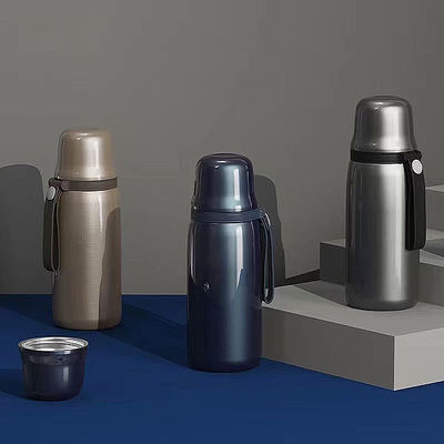 Bouteilles d'eau sportive personnalisées en acier inoxydable avec filtre Gardez votre boisson froide et propre