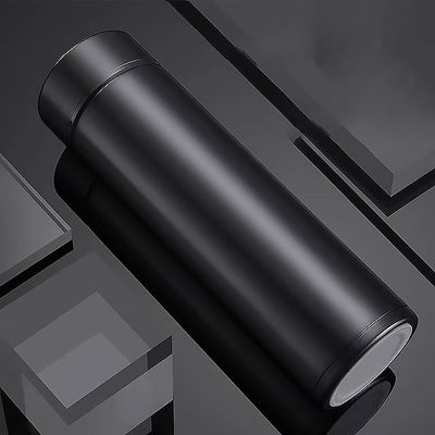 Coupe à bouteille en acier inoxydable en PP pour les boissons chaudes et froides