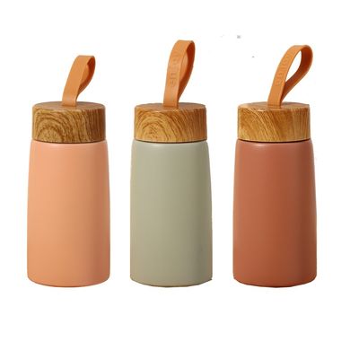 Bouteilles sous vide Thermoses Petite capacité Coupe isolée avec conception créative de grains de bois