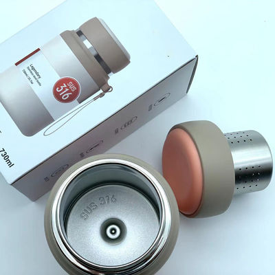 Flacon à vide en acier inoxydable de 730 ml, parfait pour le camping et les activités de plein air