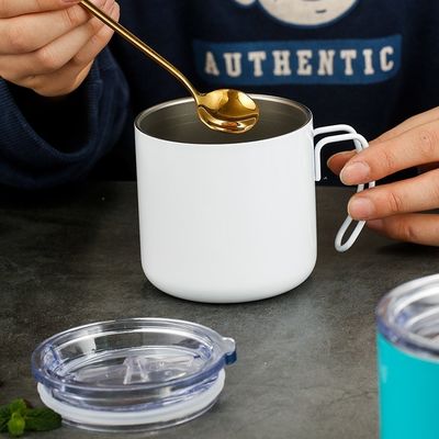 Améliorez votre collection de bouteilles d'eau avec cette bouteille en acier inoxydable minimaliste
