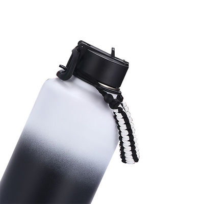 Bouteille d'eau en acier inoxydable isolée en métal Gym Grande capacité pour tous les besoins de fitness