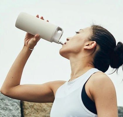 Équipé de revêtement anticorrosion 550 ml bouteilles sous vide pour bouteille d'eau isolée sous vide