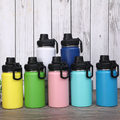 Bouteilles d'eau réutilisables pour le sport Bouteilles d'acier inoxydable à vide isolées avec poignée