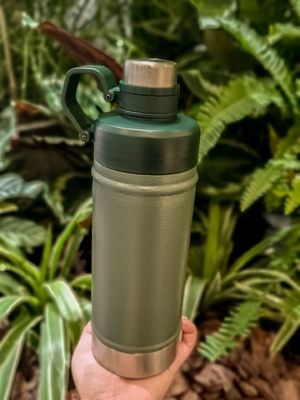 Bouteille d'eau de sport en acier inoxydable jaune isolée Bpa bouteille d'eau vide 18 oz 25 oz bouteilles d'eau