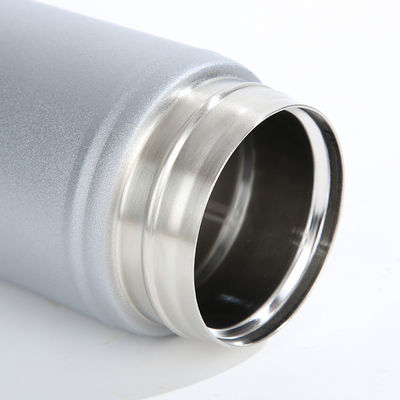 Bouteille d'eau isolée sous vide en acier inoxydable Thermos pour les amateurs de plein air