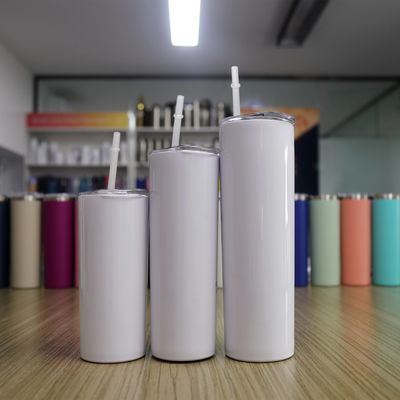 20 oz 30 oz étroite mince sublimation tumbler avec vis sur le couvercle et tasse de paille pour le camping