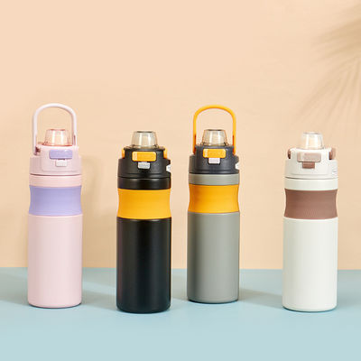 Toutes les personnes applicables Coupe droite 580ML Salle de sport Vacuum Thermos isolés avec paille