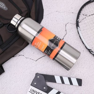 Bouteille d'eau à vide à double paroi en acier inoxydable 304 pour les voyages et l'extérieur
