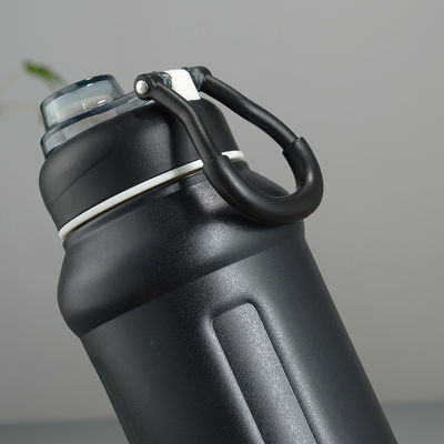 Voyage en plein air 850 ml bouteilles d'eau douce à double paroi isolées sous vide en acier inoxydable