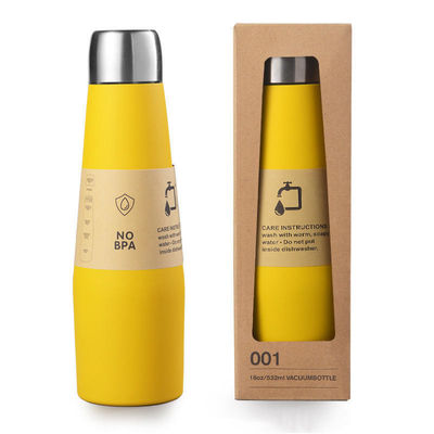 Bouteille d'eau à vide durable pour les entreprises pour le sport Bouteille en forme de cola isolée