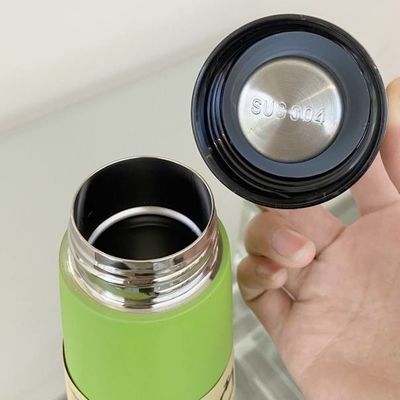500 ml de bouteilles thermos sous vide en acier inoxydable en forme de cola pour les besoins scolaires