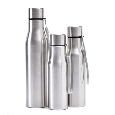 Bouteille d'eau en acier inoxydable pour toutes les activités extérieures Garde la boisson chaude froide 12-24h
