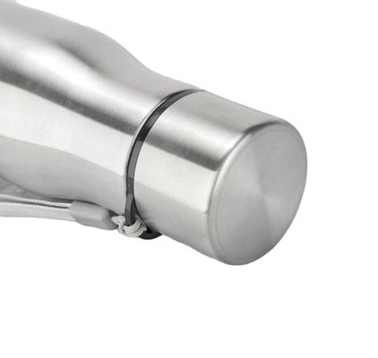Bouteille d'eau en acier inoxydable pour toutes les activités extérieures Garde la boisson chaude froide 12-24h